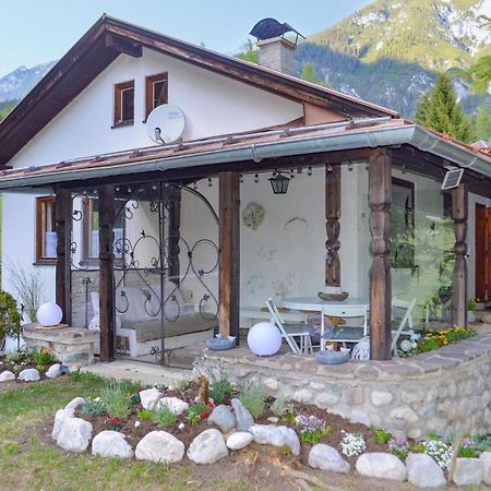 Authentisches Ferienhaus Leutasch Exterior photo